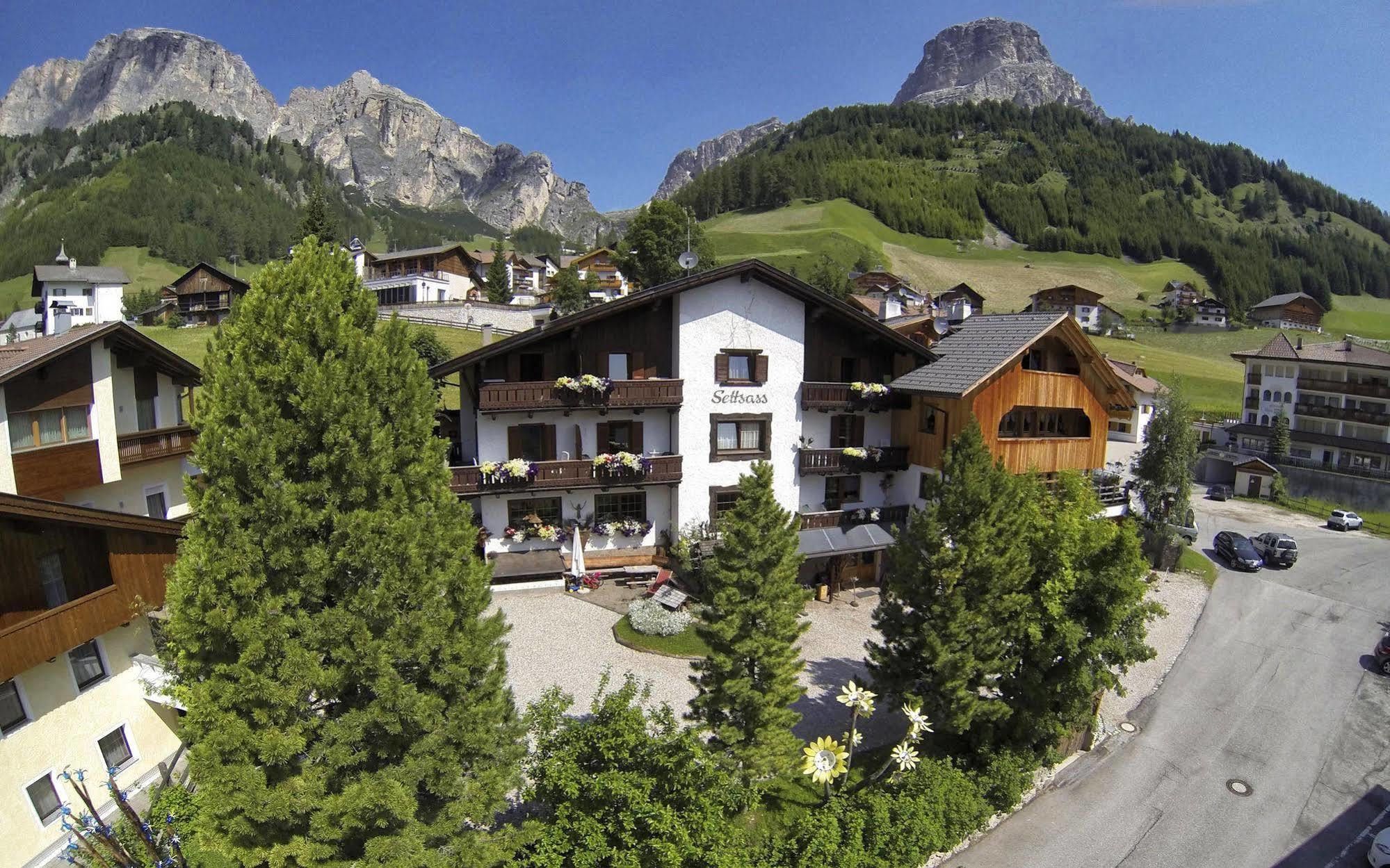 Residence Settsass Colfosco Buitenkant foto